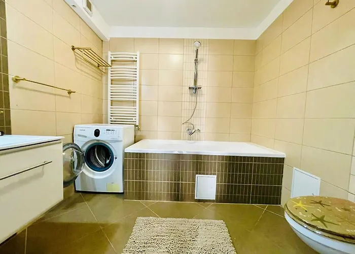 Joy Spacious Apartment